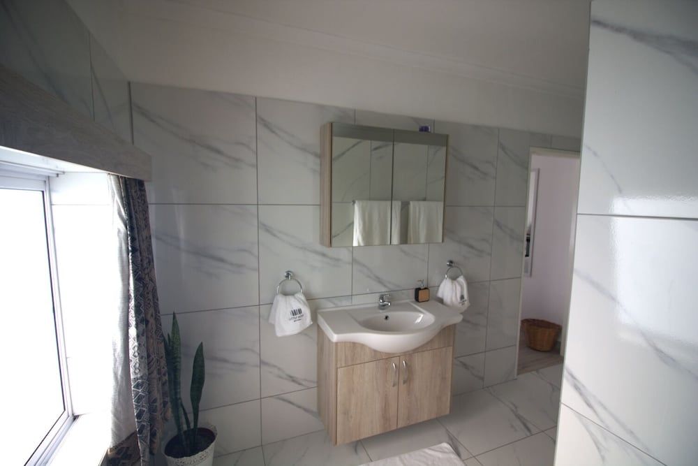 Little Bush Guesthouse Classic Double Room 4