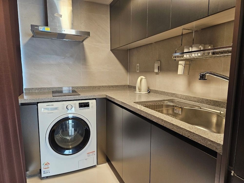 Blue Ocean Hotel 4 Blue Ocean Suite (Free spa and coffee for 2) 3