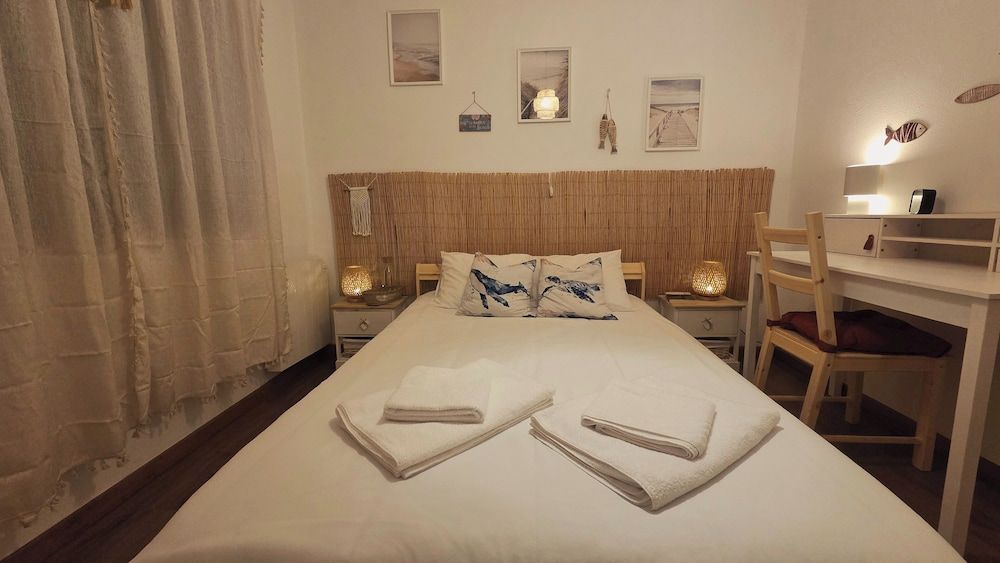 Guest House da Mata Double Room, Courtyard View 8