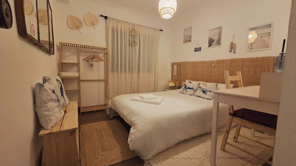 Guest House da Mata Double Room, Courtyard View 3