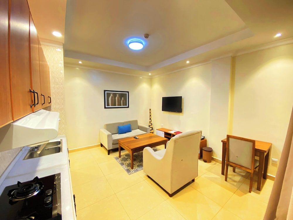 URBAN PARK SUITES HOTEL Junior Suite, 1 King Bed, City View 10