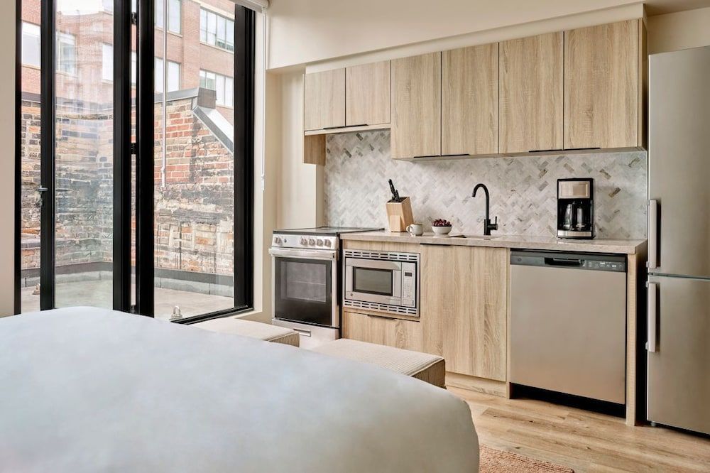 Nester St. Lawrence Market Standard Studio, 1 Queen Bed 7