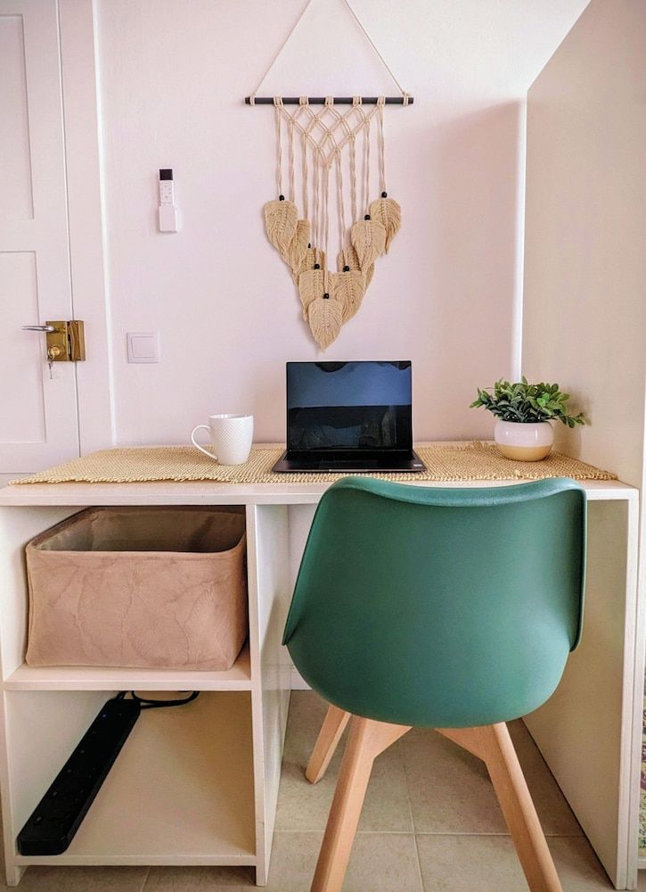 Downtown Guesthouse Comfort Room, Private Bathroom 11