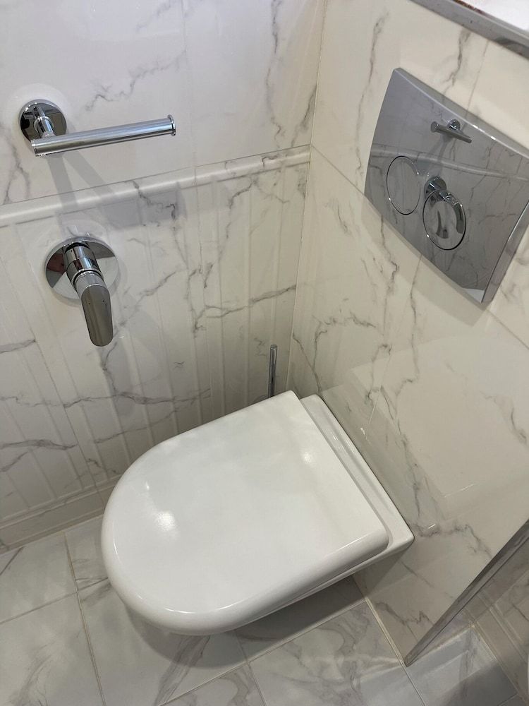 Seven Beauty Hotel Baku Economy Double Room, Courtyard View 11