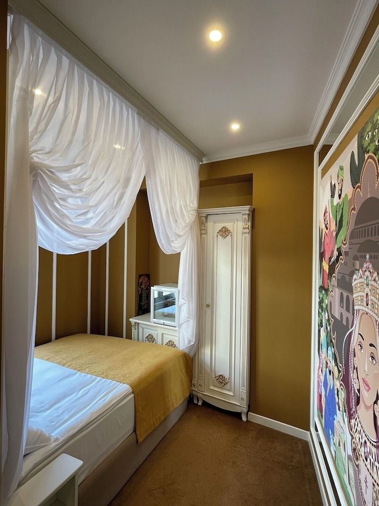 Seven Beauty Hotel Baku Economy Double Room, Courtyard View 3