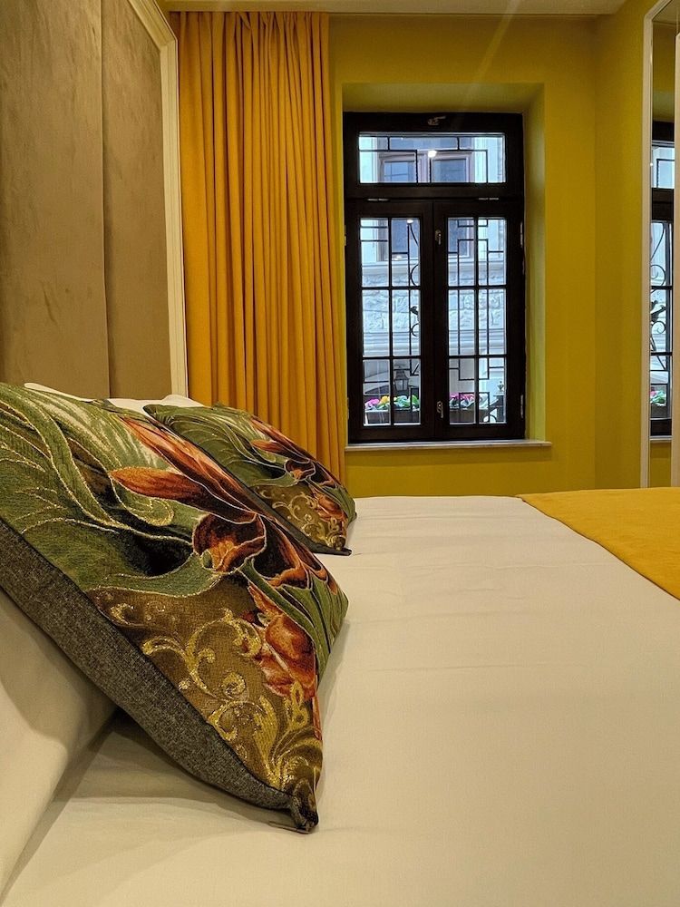 Seven Beauty Hotel Baku Standard Room, Courtyard View 22