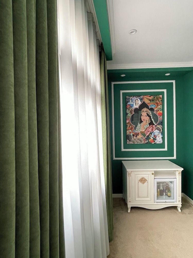 Seven Beauty Hotel Baku Economy Double Room, Courtyard View 13