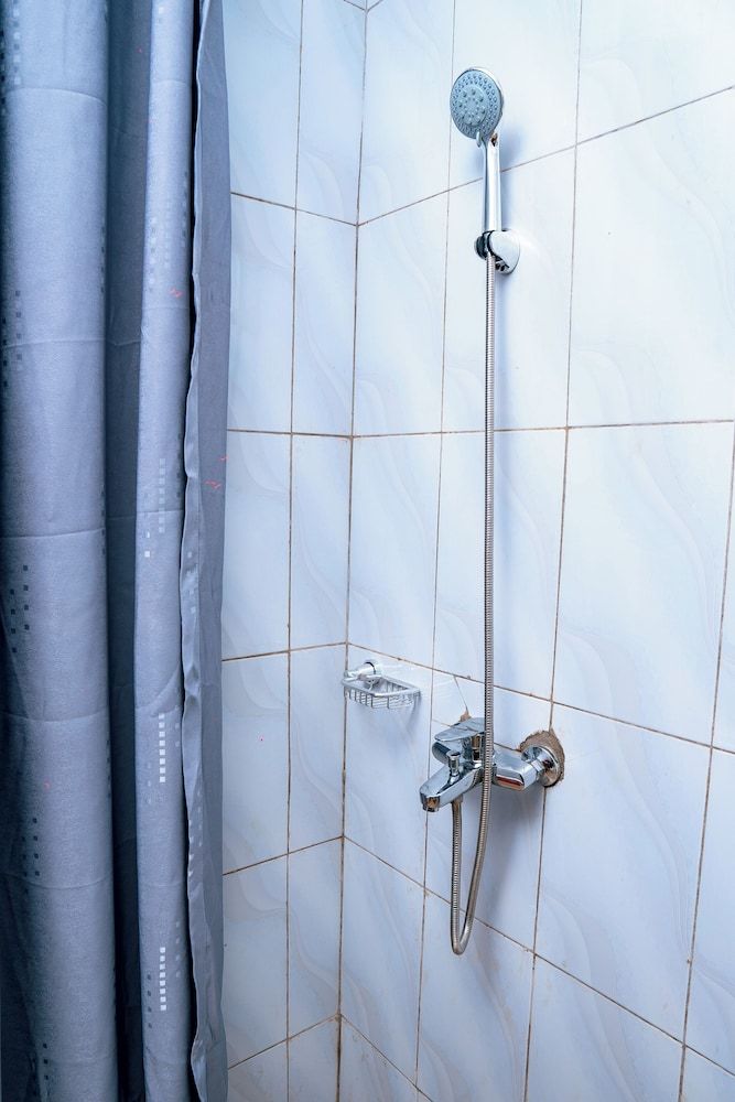 Kadoo Travels Comfort Apartment, 2 Bedrooms, Smoking, City View 12