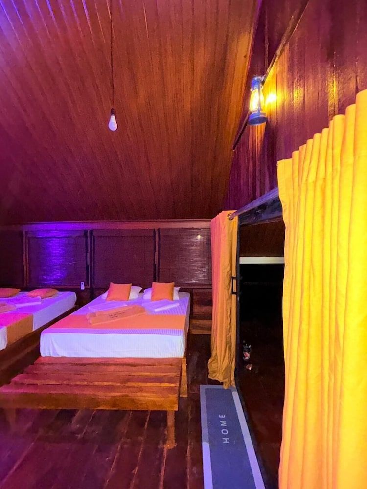 Kolla Watersong Eco Cabana resort Deluxe Triple Room, Lake View 2