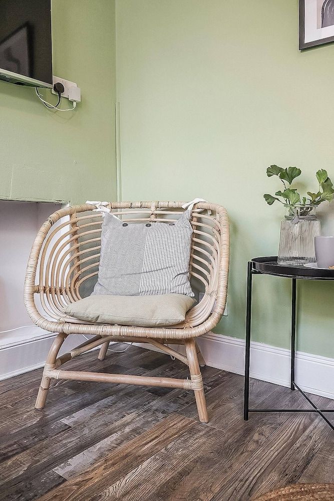 Modern - 2BR Flat Near Easter Road Stadium Apartment, 2 Bedrooms, Accessible 10