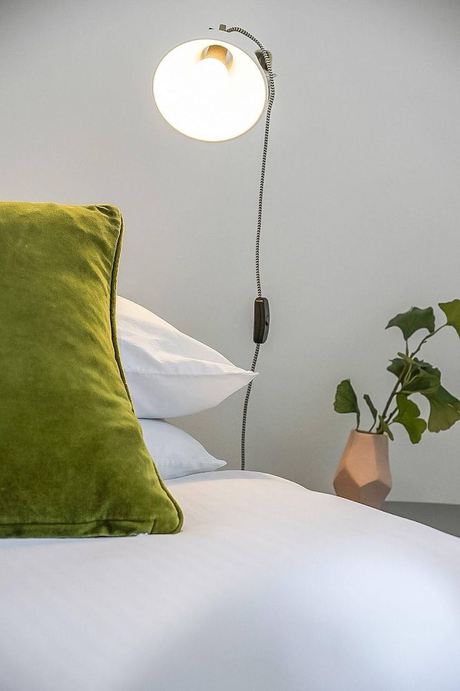 Modern - 2BR Flat Near Easter Road Stadium Apartment, 2 Bedrooms, Accessible 15