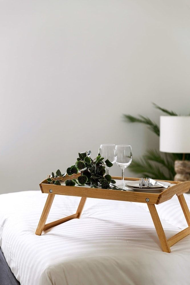 A Lux 2BR Apt Next to Melbourne Uni, Free Parking Apartment (2 Bedrooms) 2