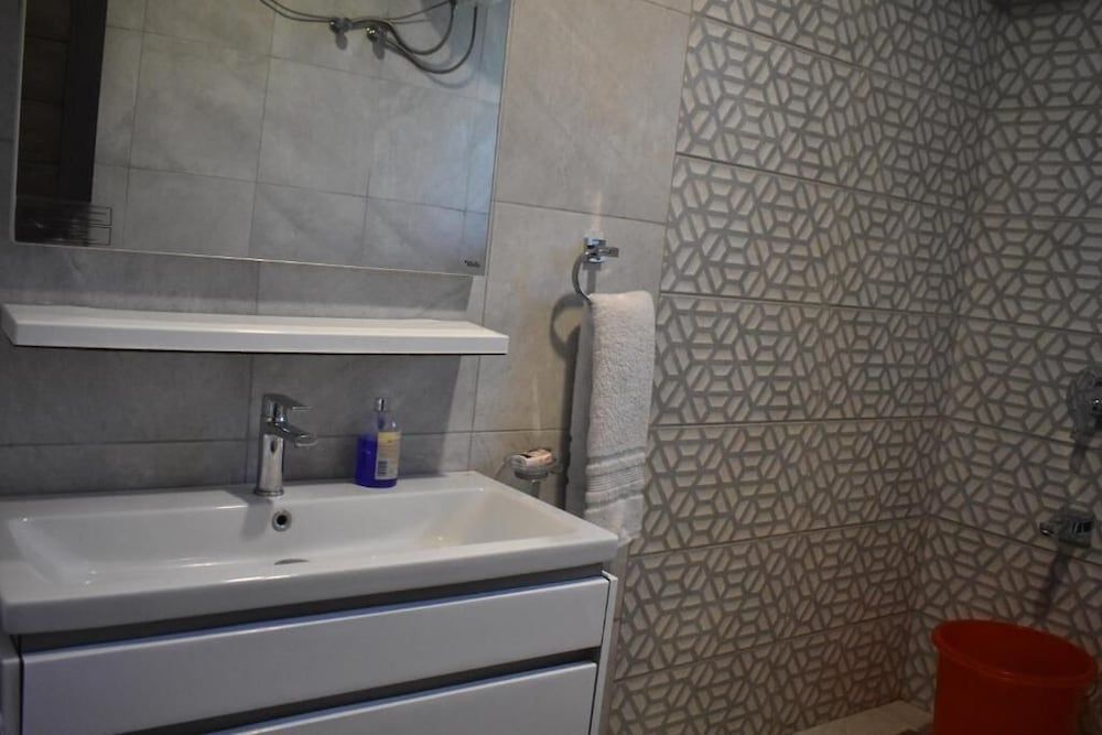 Mehran Lodges Deluxe Double Room, Mountain View 8