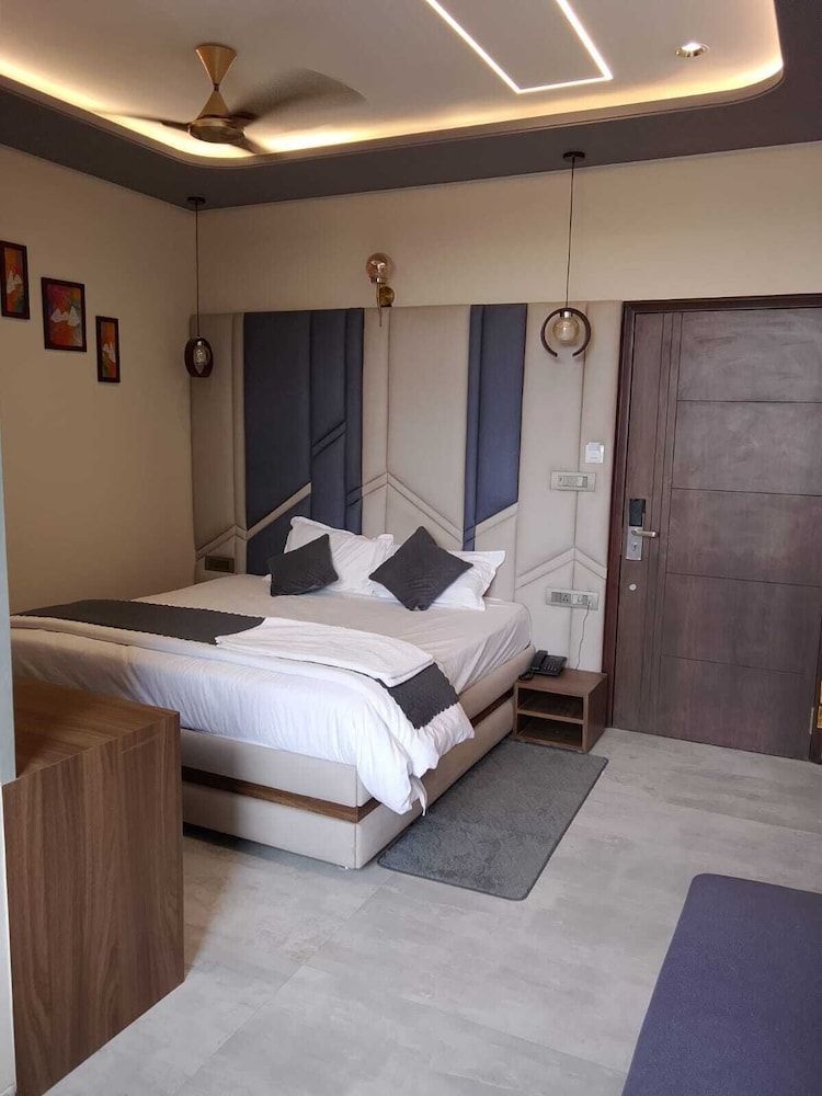 Hotel Sky Inn