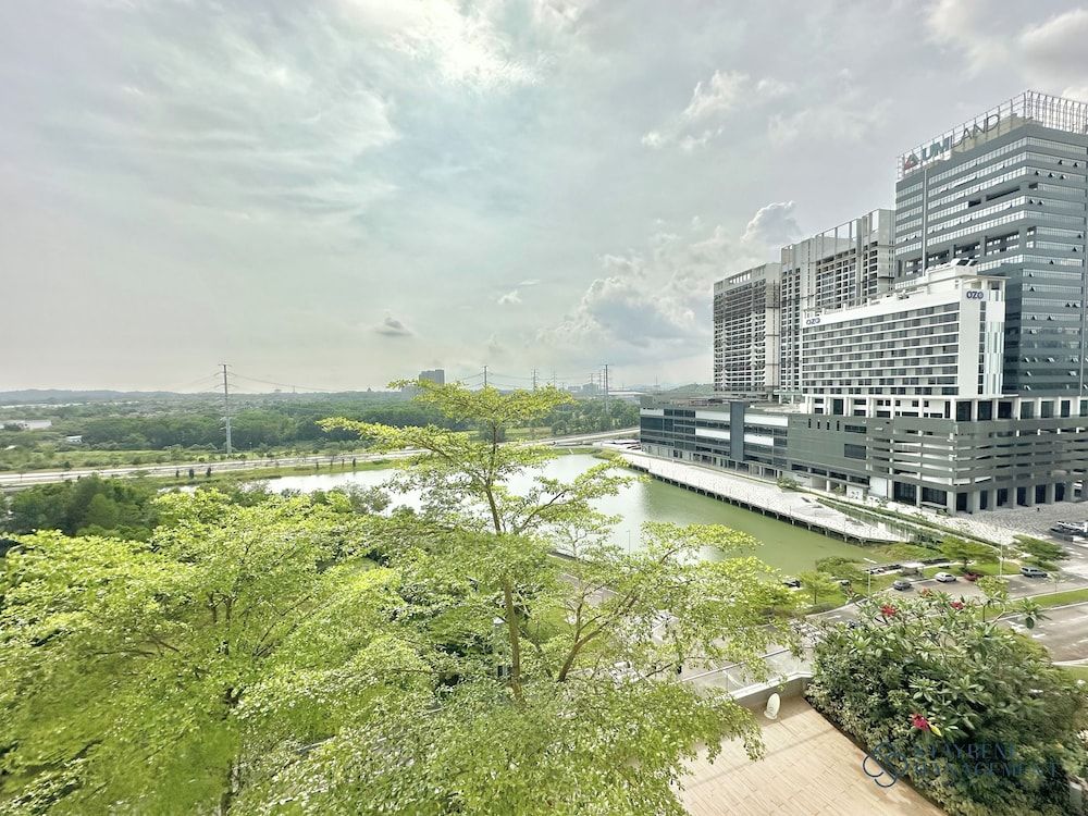 Macrolink Medini Legoland by Stayrene Luxury Duplex, 2 Bedrooms, Balcony, City View 6