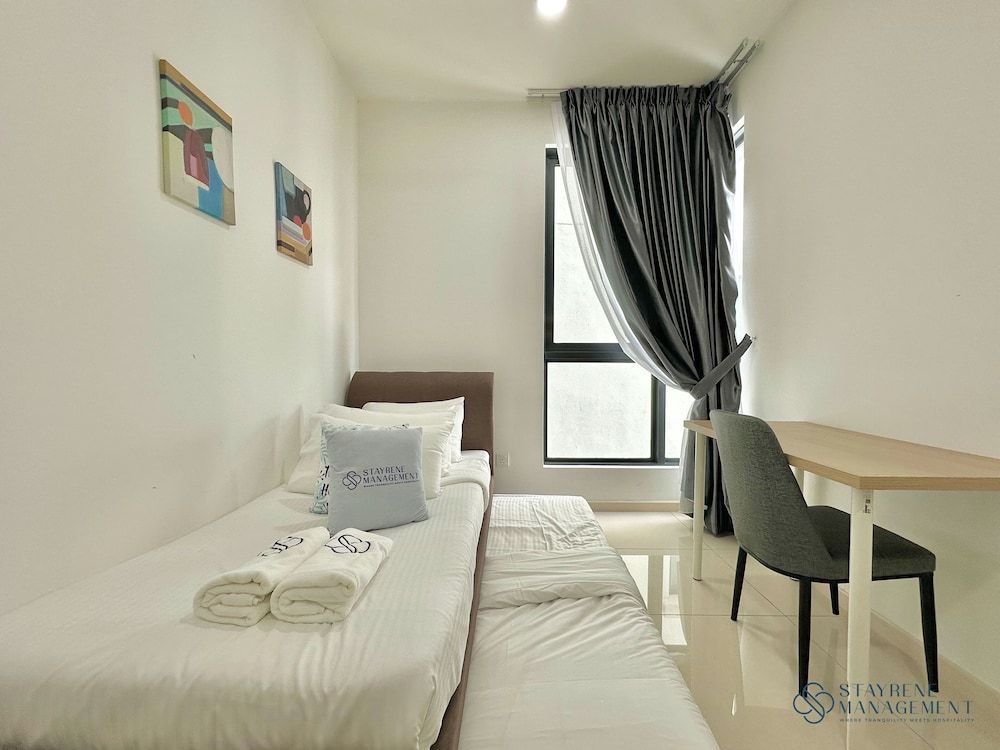 Macrolink Medini Legoland by Stayrene Elite Apartment, 2 Bedrooms, Balcony, City View 5