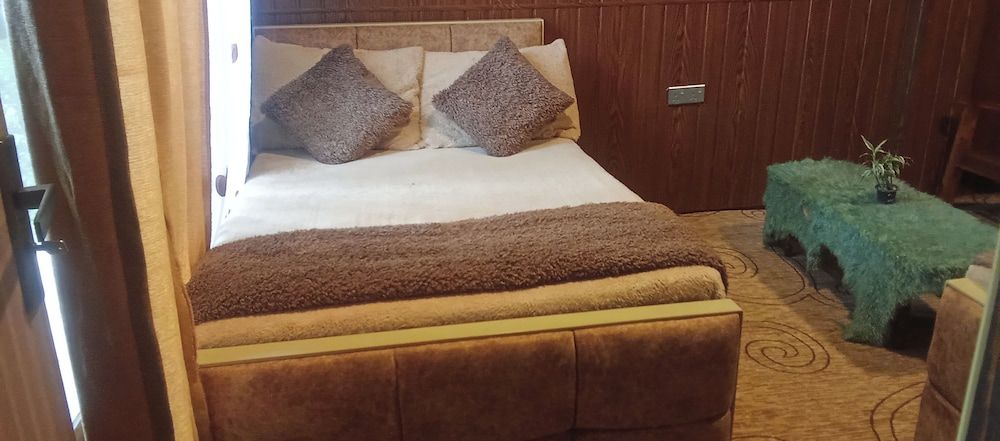 The heaven wood cabin Family Apartment, Mountain View