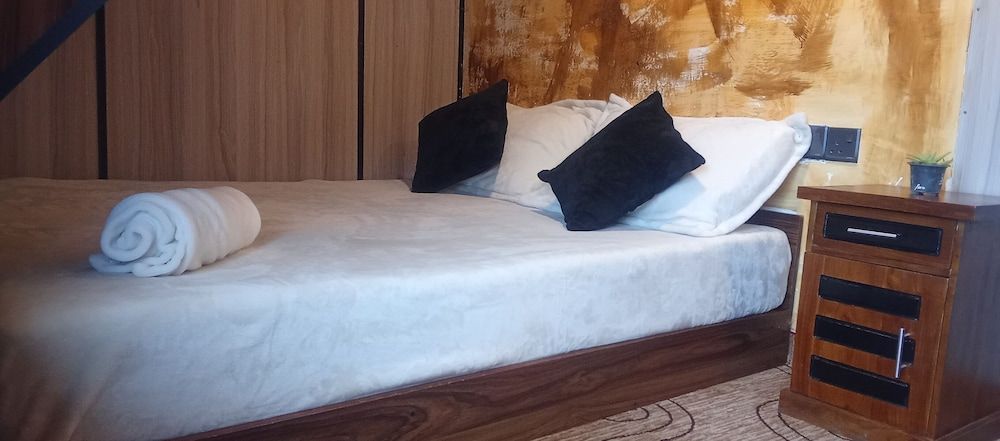 The heaven wood cabin