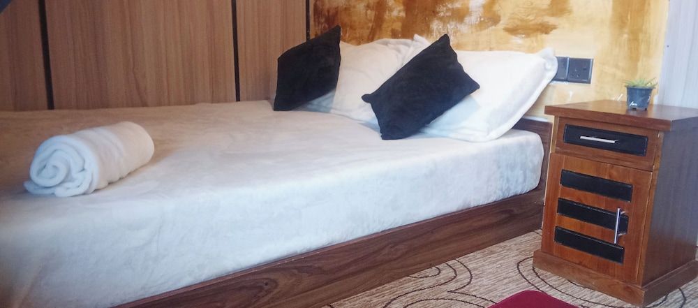 The heaven wood cabin Family Apartment, Mountain View 3