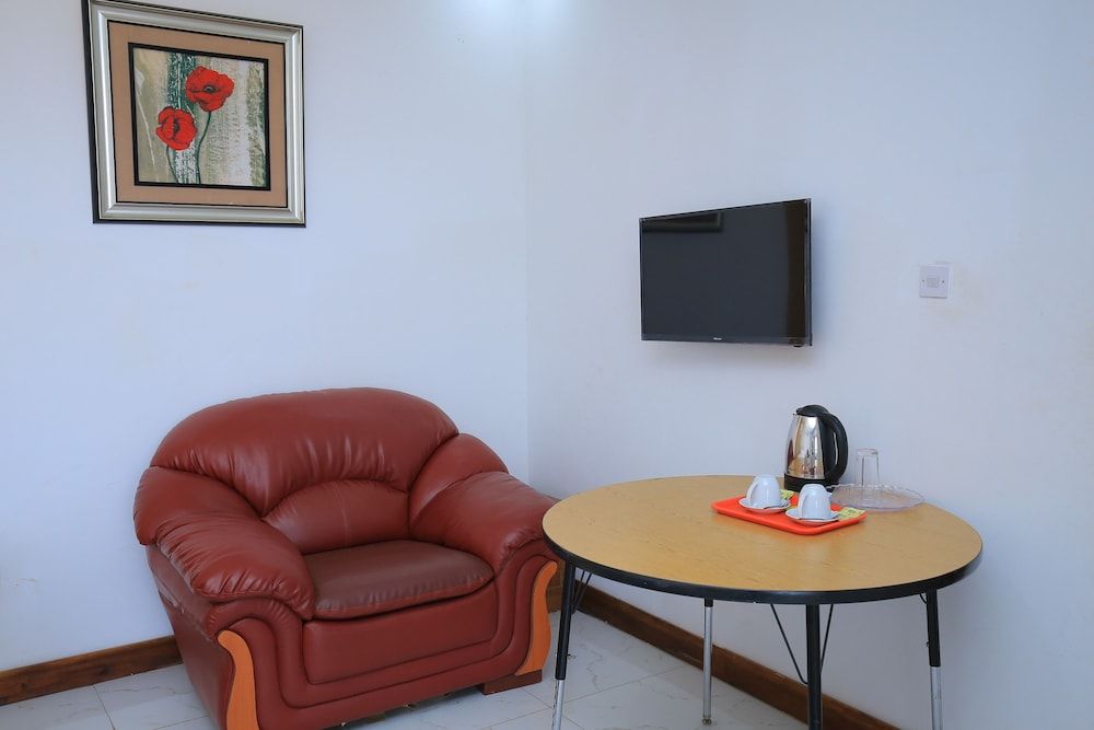 Frontiers Hotel & Lodges LTD Business Double Room 5