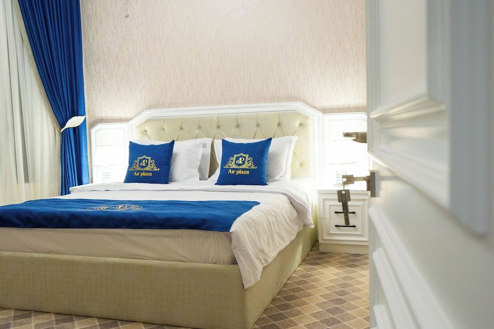 AirPlaza Hotel Deluxe Double or Twin Room, Balcony, Garden View