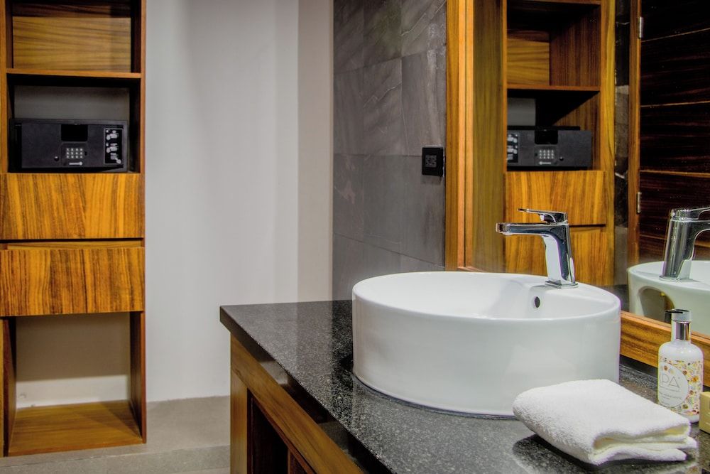 Zenyt Hotel Boutique Superior Double Room 7