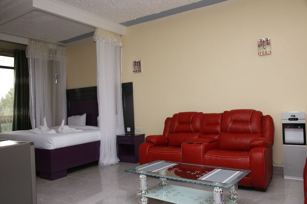 Sunstar Resort Studio Suite, Balcony, Garden View