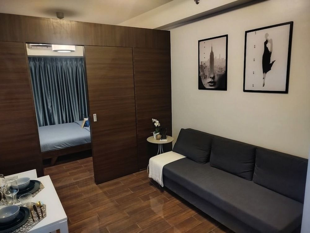 CitySkyline View 53F-Air Residences City Apartment, 1 Queen Bed with Sofa bed, Kitchen 16