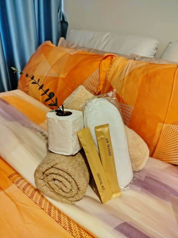 CitySkyline View 53F-Air Residences City Apartment, 1 Queen Bed with Sofa bed, Kitchen 5