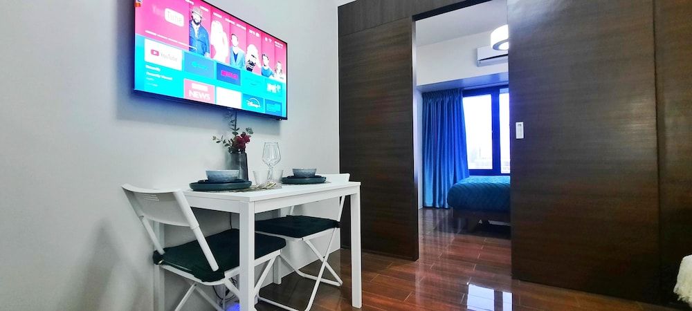 CitySkyline View 53F-Air Residences City Apartment, 1 Queen Bed with Sofa bed, Kitchen 18