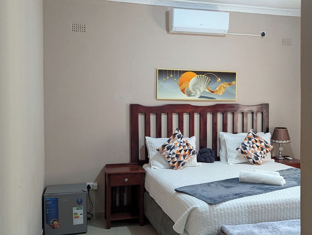 Lulu Guest Lodge Classic Double or Twin Room