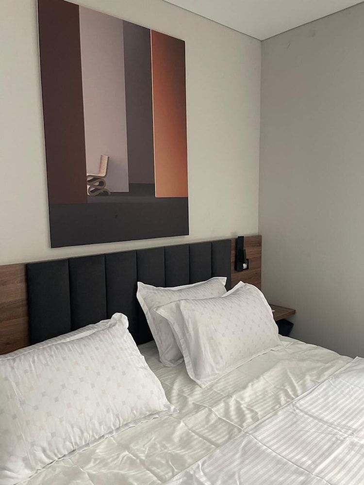 AIRIS RESIDENCE hotel Standard Double Room 9