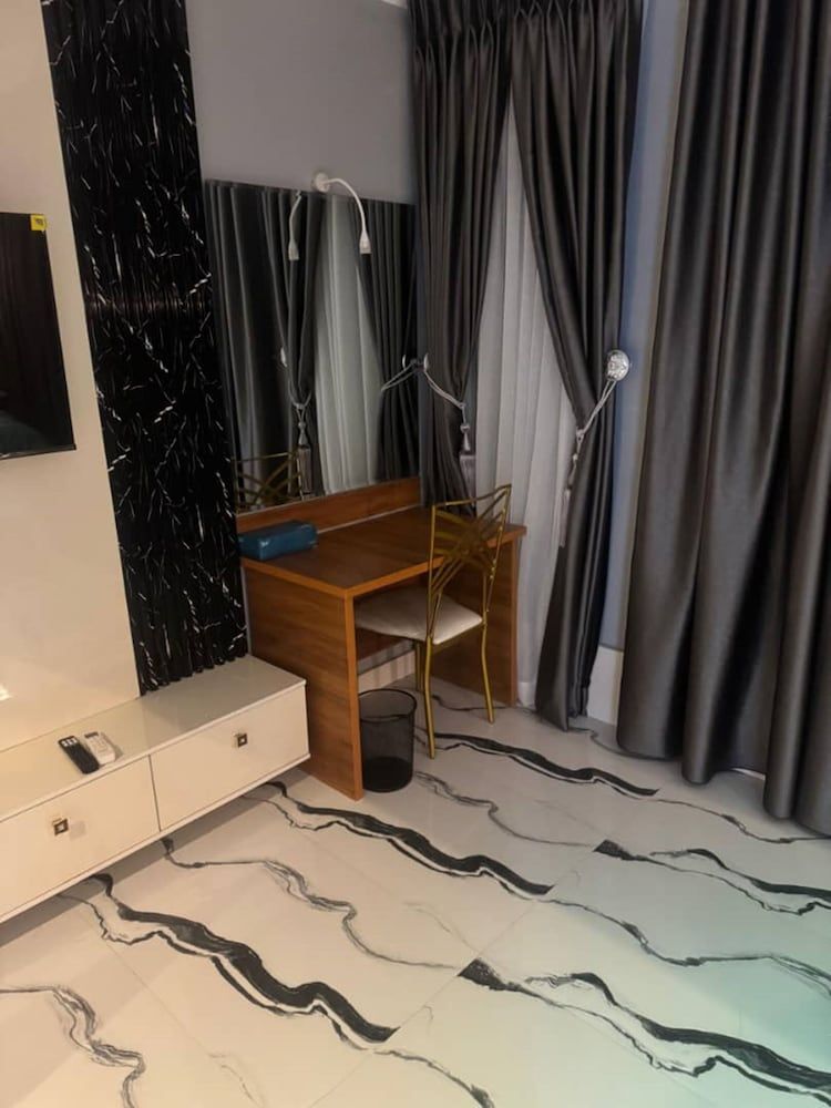 Apartment 5 Apartment, City View 9