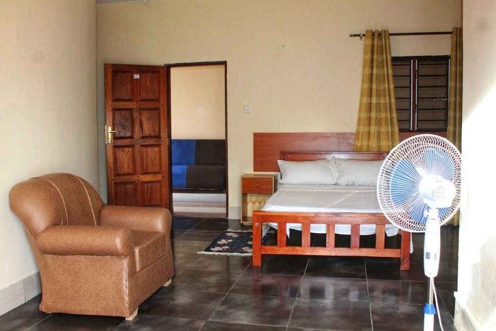 La Benderas Standard Room, Resort View 3