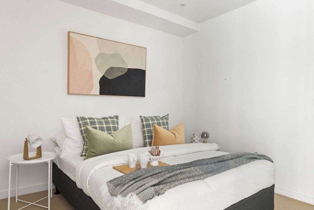 Pet-friendly 2BR Near Southern Cross, Free Parking Apartment (2 Bedrooms) 6