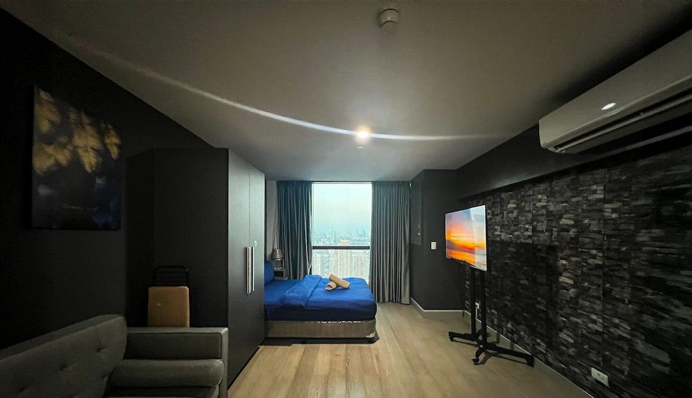 Century Spire Basic Studio, City View 391