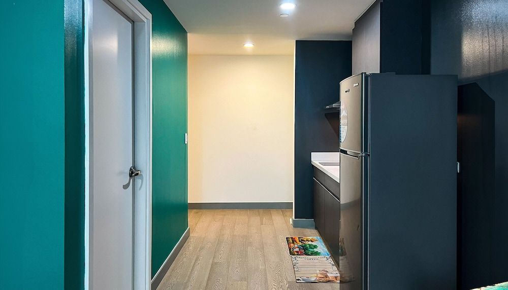 Century Spire Basic Studio, City View 193