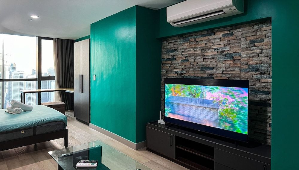 Century Spire Basic Studio, City View 325