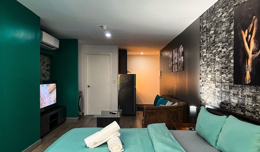 Century Spire Basic Studio, City View 91