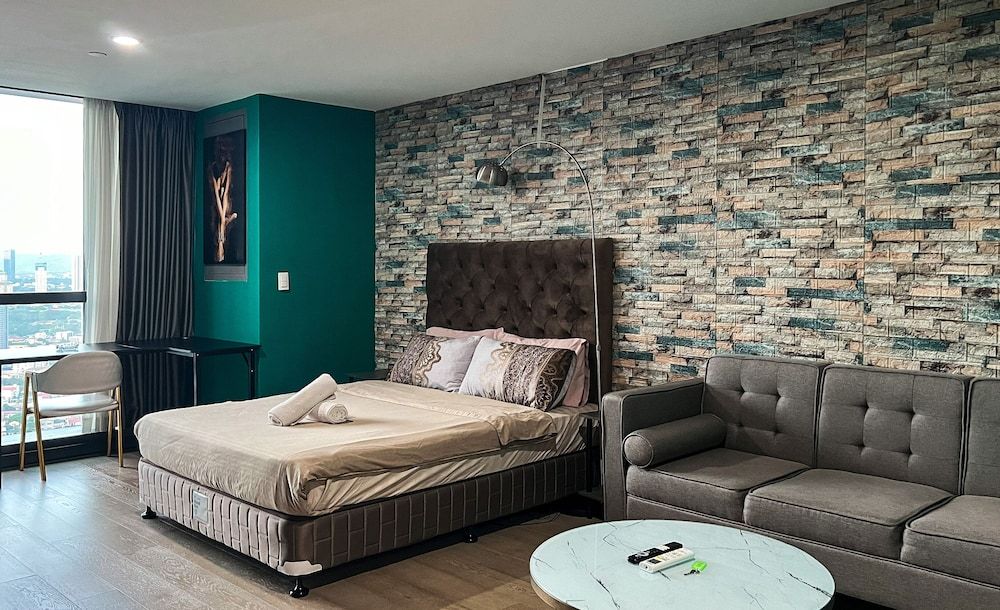 Century Spire Basic Studio, City View 43