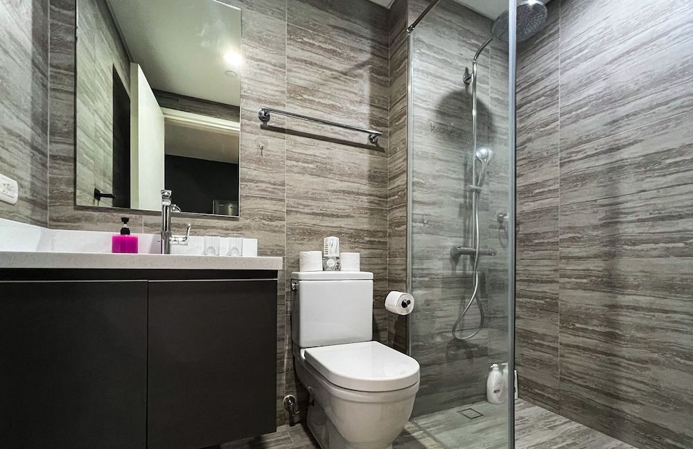 Century Spire Basic Studio, City View 211