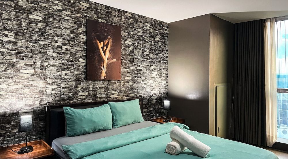 Century Spire Basic Studio, City View 13