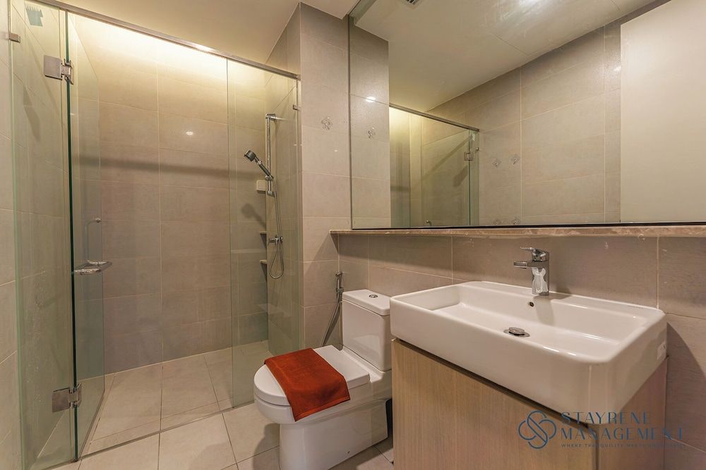 Grand Medini Residence by Stayrene Deluxe Apartment, 2 Bedrooms, Balcony 3