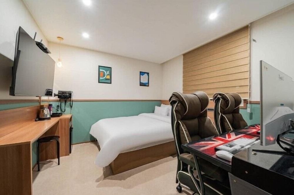 Hotel Oneul Deluxe Double Room, City View 2