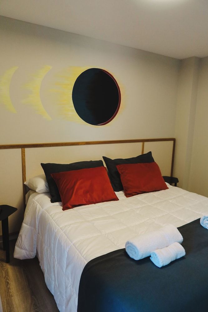 FAZ HOSTEL BOUTIQUE Premium Double Room, 1 Queen Bed 13