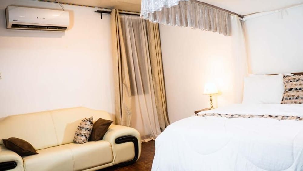 Upper Hill Place Comfort Double Room 2