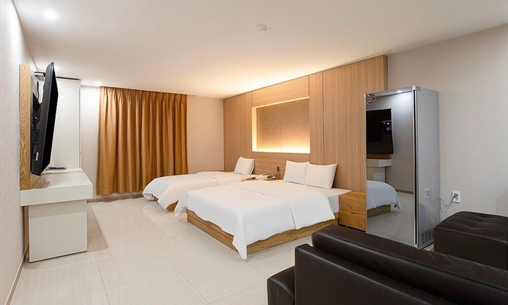 Incheon Airport Hotel The One Suite 6