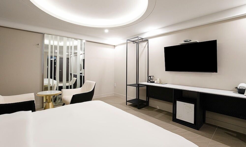 Incheon Airport Hotel The One Standard Room 18