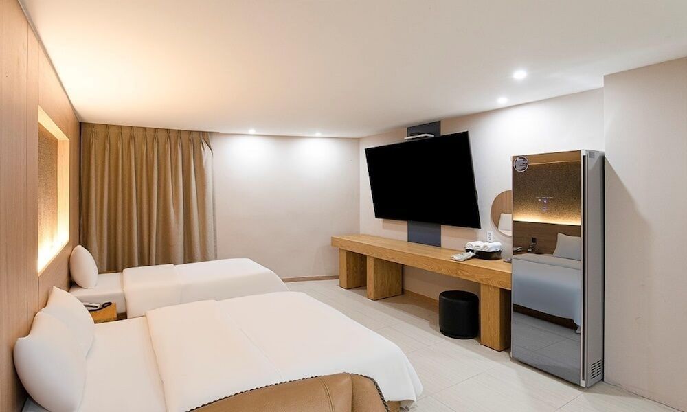 Incheon Airport Hotel The One Suite 2