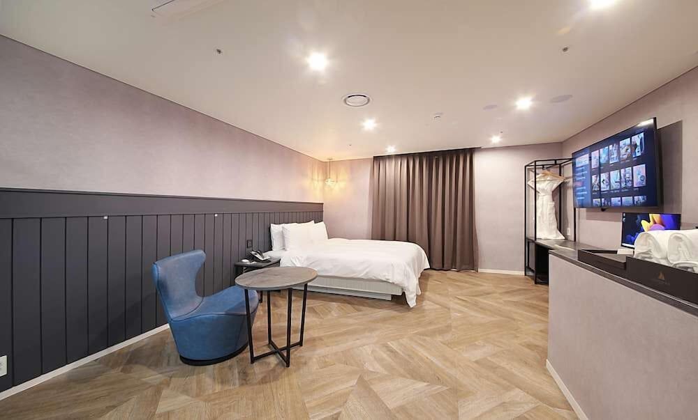 Restia Incheonbay Hotel Deluxe, 1 King Bed 3